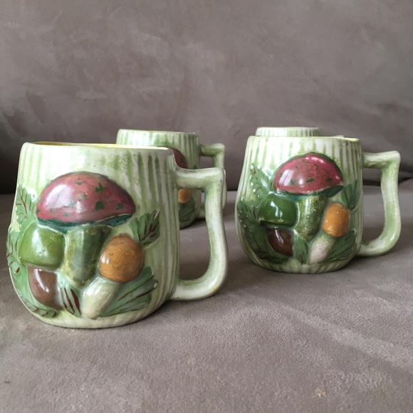 Vintage 70's Hand-painted Ceramic Mushroom Mug Set of 4 - Picture 7 of 15